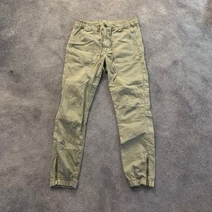 American Eagle green pants